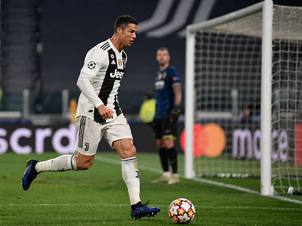 中拥有绝对 中拥有绝对